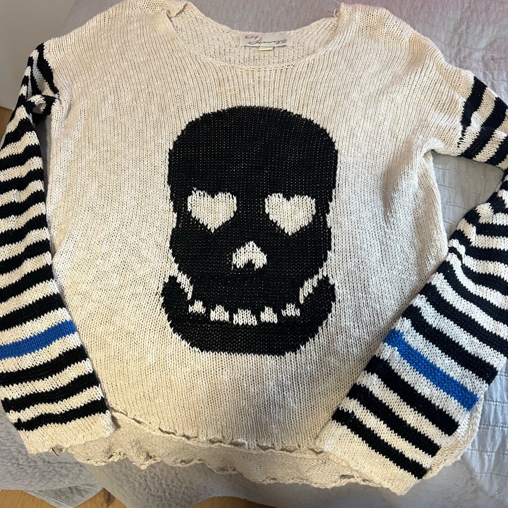 Vintage Havana, M, lightweight Women's Skull Sweater - Black and cream